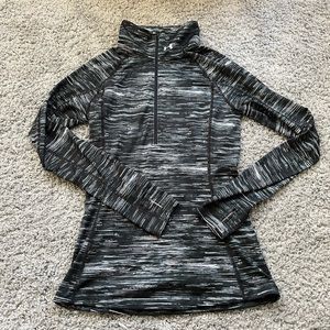 Grey Under Armour 3/4-1/2 zip XS